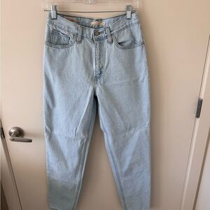 Levi’s 80s Mom Jean